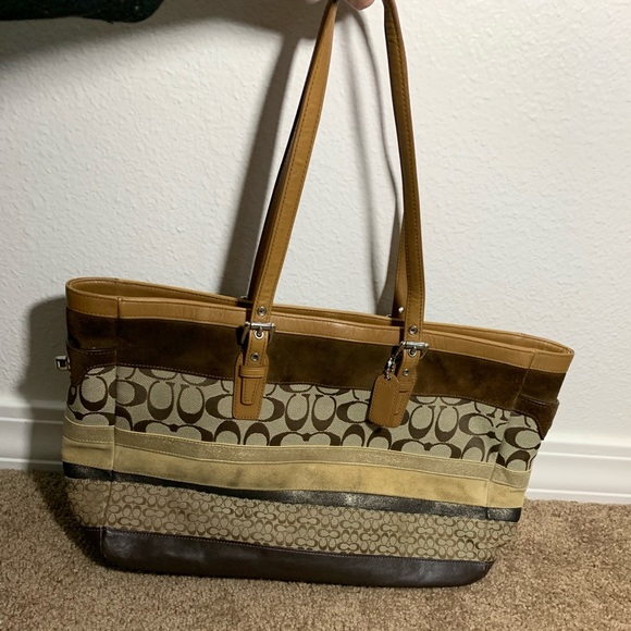 Coach Handbags - Coach Hampton Signature metallic carryall tote